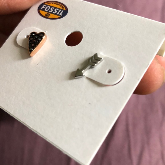 Rose Gold/Silver tone Heart & Arrow Stud Earrings - Picture 8 of 9